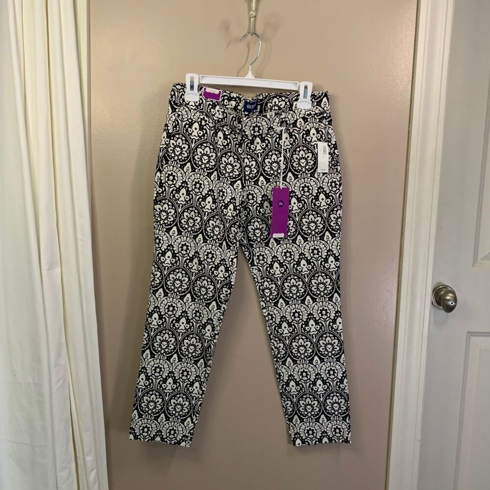 NWT Old Navy Diva Skinny Ankle Pants Black White Stretch Floral Boho Size 10